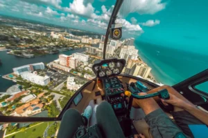 Vista aérea da cidade e do mar durante um passeio de helicóptero turístico